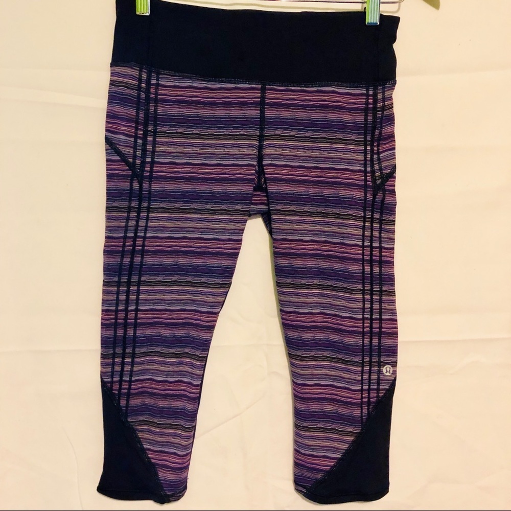 Lululemon purple stripe crop capris size 8